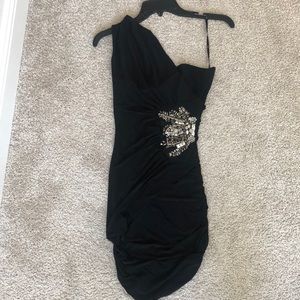 XXI One shoulder black dress